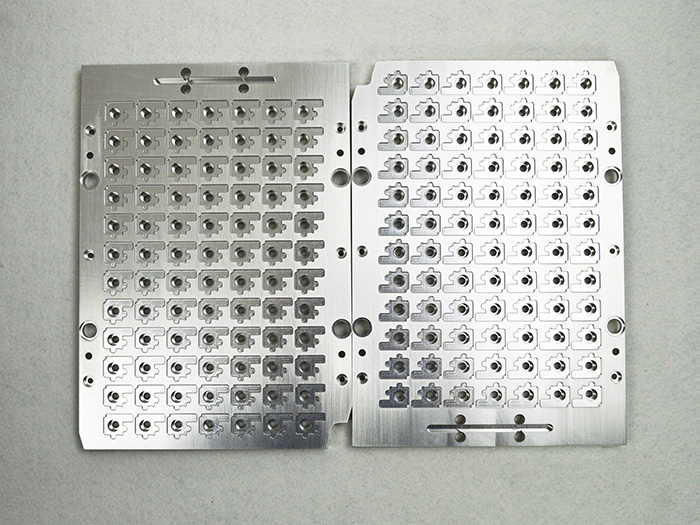 鋁合(he)金托盤(pán)