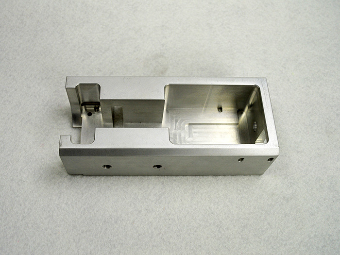 鋁合(hé)金制品(pin)